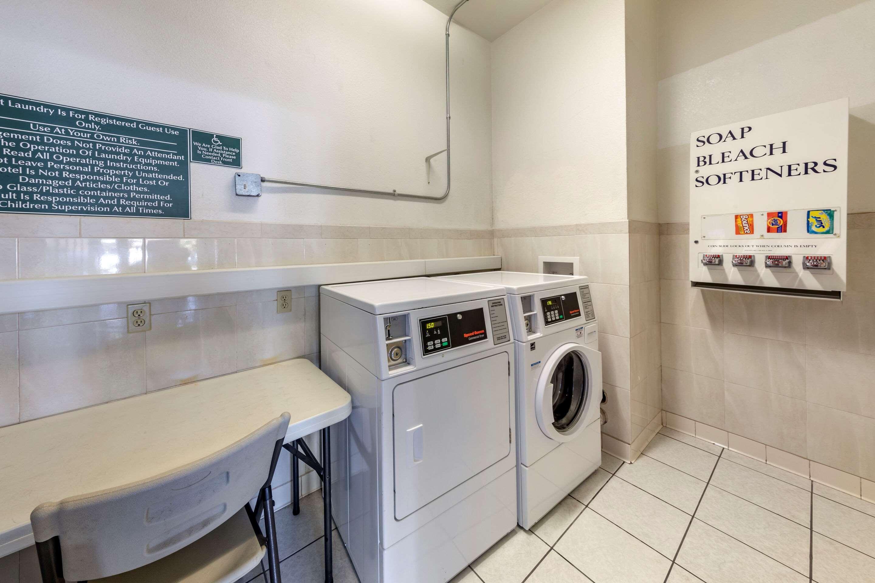 Citrus Suites Redlands Loma Linda Hotel Zewnętrze zdjęcie